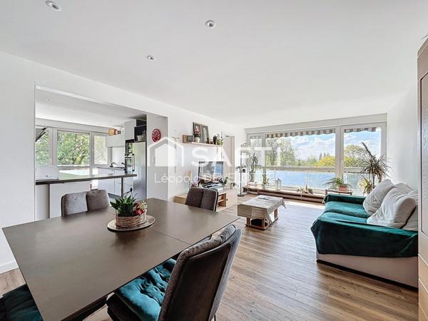 Superbe appartement avec balcon et stationnement