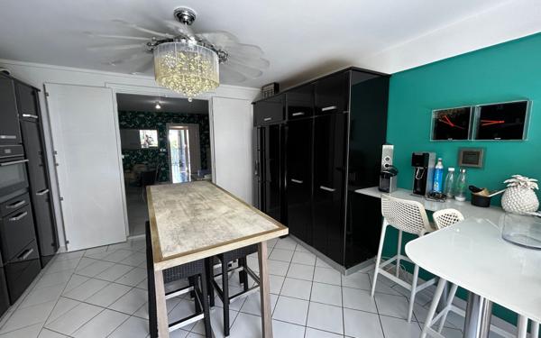 Appartement à vendre    2 pièces • 40,99 m2 Saint-François