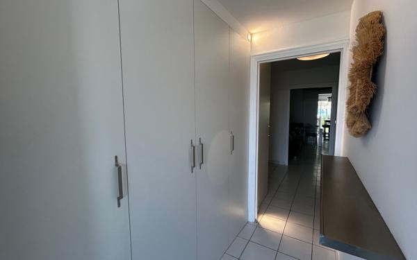 Appartement à vendre    2 pièces • 40,99 m2 Saint-François