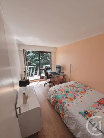 Appartement F5 à vendre  5 pièces - 85,51 m 2   L HAY LES ROSES  - 94
