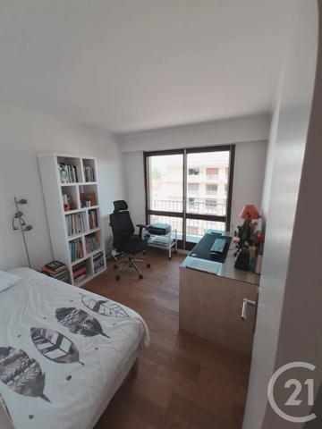Appartement F5 à vendre  5 pièces - 85,51 m 2   L HAY LES ROSES  - 94