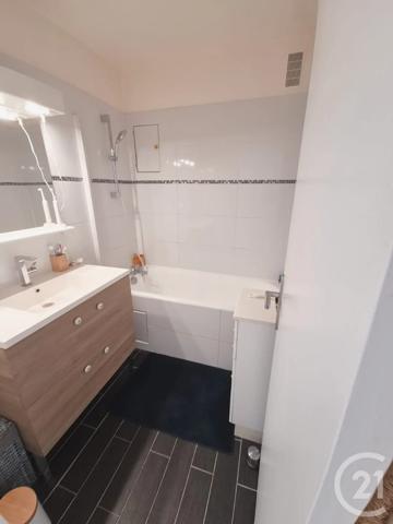Appartement F5 à vendre  5 pièces - 85,51 m 2   L HAY LES ROSES  - 94