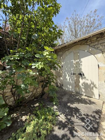 Belle maison familiale de caractère dans un cadre bucolique – Fin XVIIIe siècle.