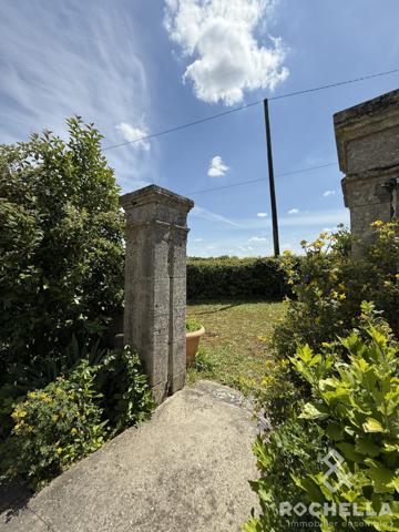 Belle maison familiale de caractère dans un cadre bucolique – Fin XVIIIe siècle.