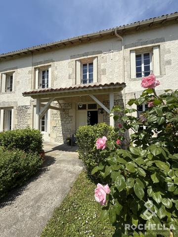 Belle maison familiale de caractère dans un cadre bucolique – Fin XVIIIe siècle.