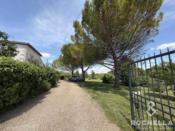 Belle maison familiale de caractère dans un cadre bucolique – Fin XVIIIe siècle.