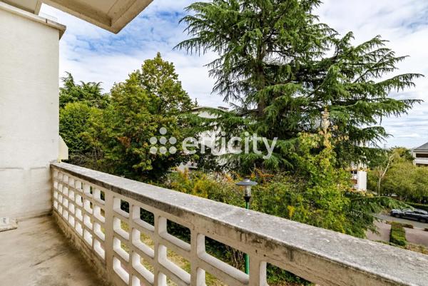 Appartement
         3 pièces
        - 53 m² Exclusivité 229 000 € *