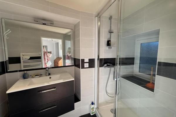 Location - Maison 3 pièces 82 m 2 VALLON SUR GEE (72540)