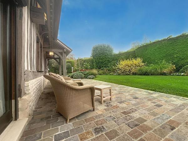 En Exclusivité , Élégante propriété Normande aux portes de Deauville- 240 m²