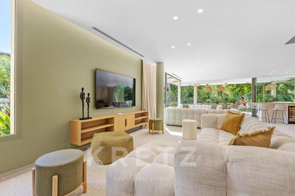 Saint-Tropez - Villa récente proche des plages.