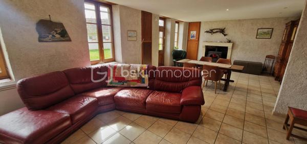 Maison longere de 275 m²