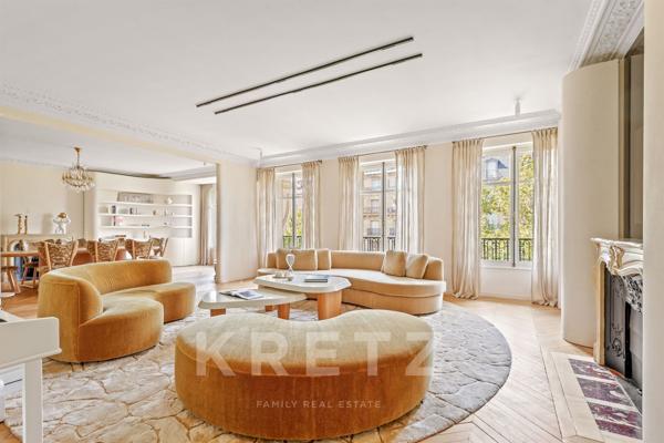 APPARTEMENT D'EXCEPTION – VUE TOUR EIFFEL – 3 SUITES