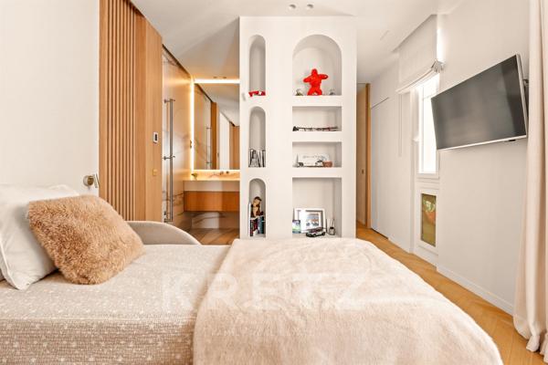 APPARTEMENT D'EXCEPTION – VUE TOUR EIFFEL – 3 SUITES
