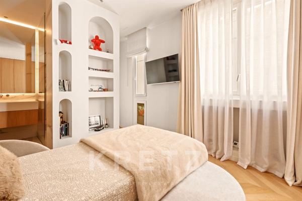 APPARTEMENT D'EXCEPTION – VUE TOUR EIFFEL – 3 SUITES