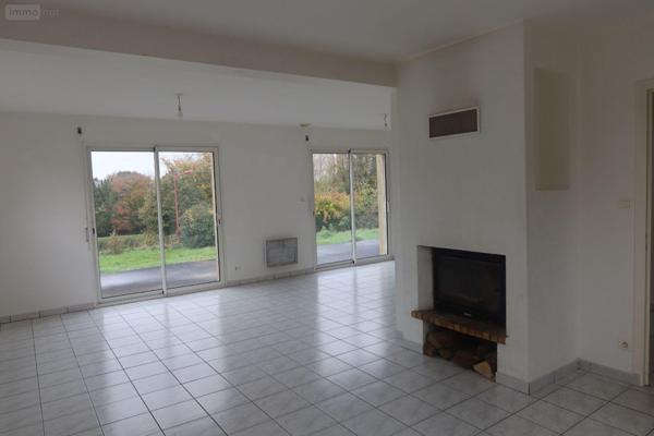 Maison à louer à Saint-Derrien dans le Finistère (29440), ref : 001628