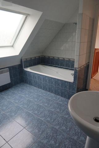 Maison à louer à Saint-Derrien dans le Finistère (29440), ref : 001628