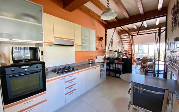 Maison à vendre    6 pièces • 155 m2 Périgny