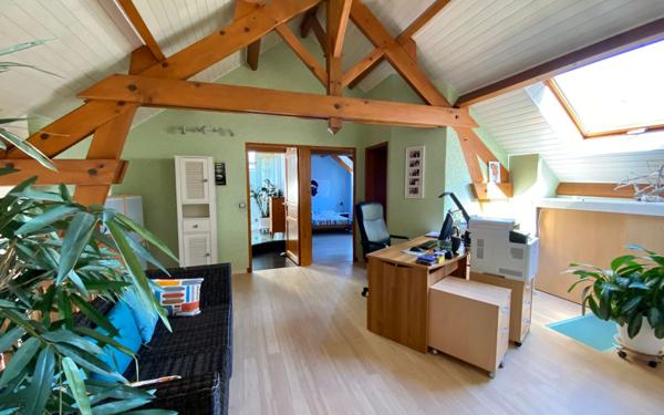 Maison à vendre    6 pièces • 155 m2 Périgny