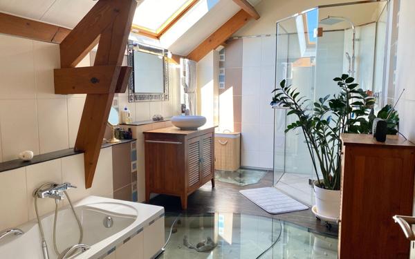 Maison à vendre    6 pièces • 155 m2 Périgny