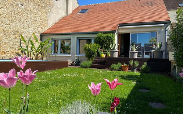 Maison à vendre    6 pièces • 155 m2 Périgny