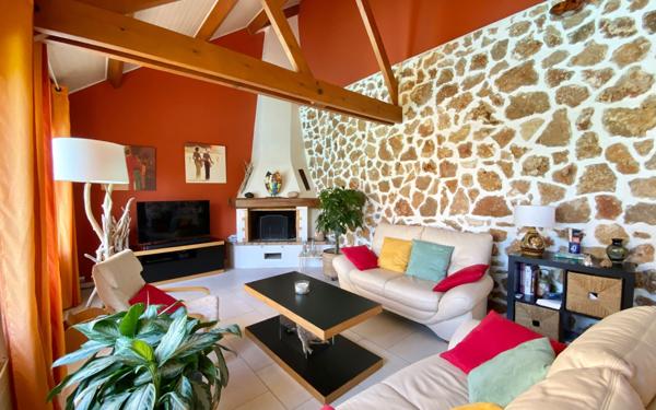 Maison à vendre    6 pièces • 155 m2 Périgny