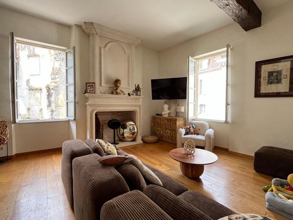 Appartement T3 avec terrasse ? Hyper-centre historique de Périgueux