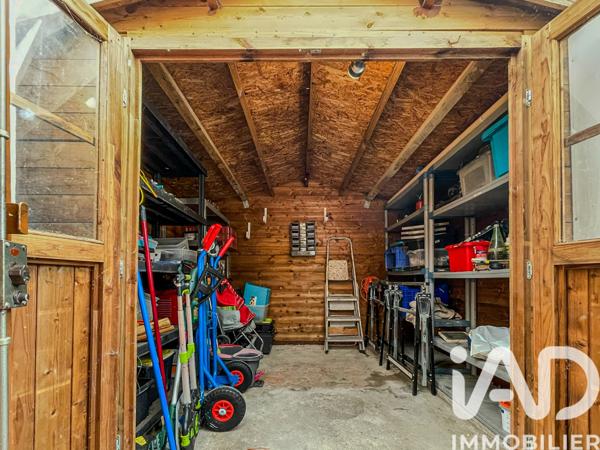 Maison à vendre 6 pièces 121 m² Saint-Cyr-l'École