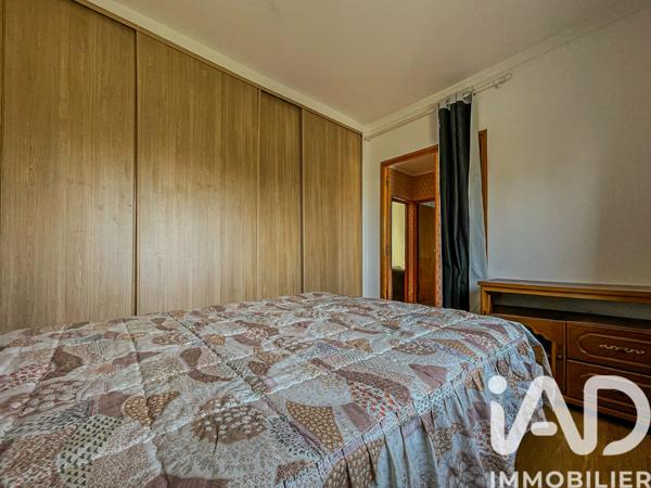 Maison à vendre 6 pièces 121 m² Saint-Cyr-l'École