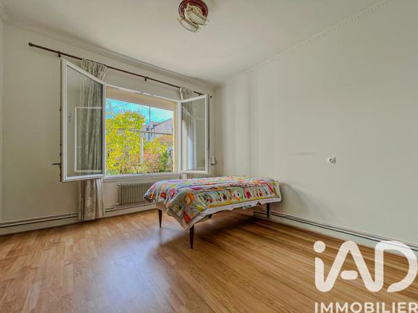 Maison à vendre 6 pièces 121 m² Saint-Cyr-l'École