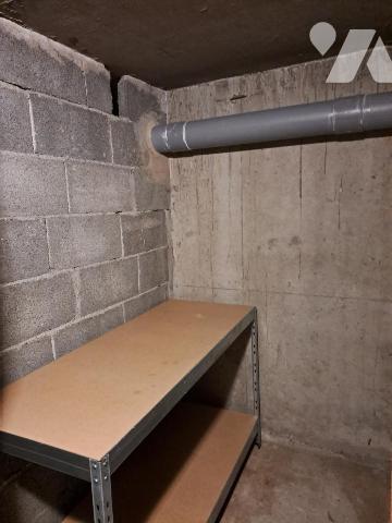 GRENOBLE-  idéalement situé, studio de 18 m2 avec balcon et cave