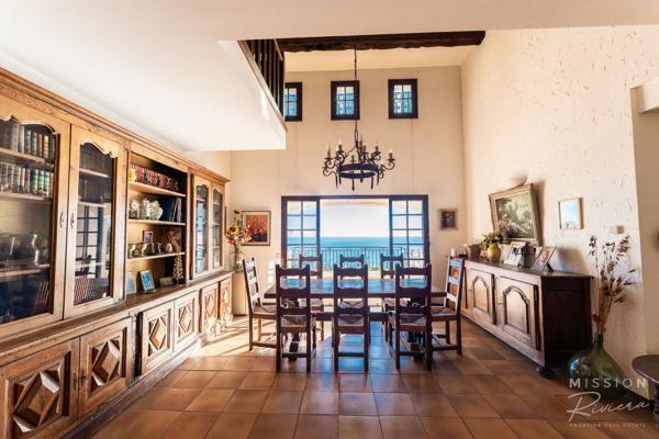 La Turbie (06320) Villa provençale offrant une vue panoramique sur la mer à La Turbie, à 5 minutes de Monaco