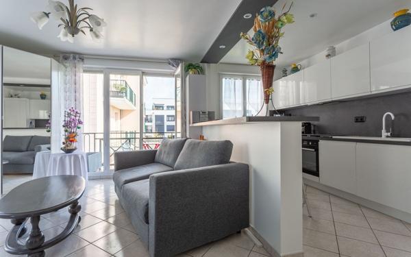 Appartement à vendre    3 pièces • 65,98 m2 Montgeron