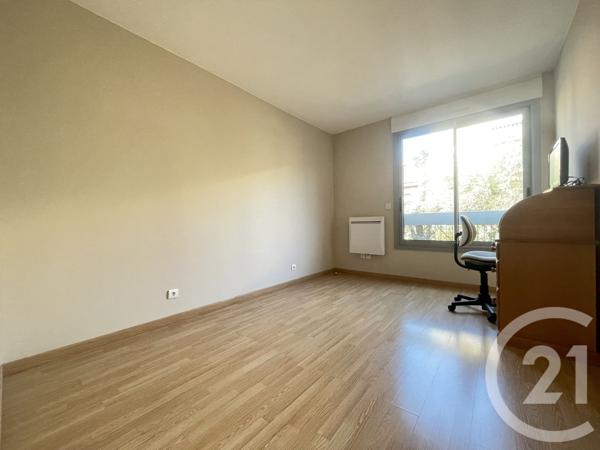 Appartement F3 à vendre  3 pièces - 66,13 m2 ST LAURENT DU VAR - 06