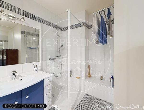 La meilleure localisation pour ce 3/4 chambres avec balcon filant et loggia intégrée