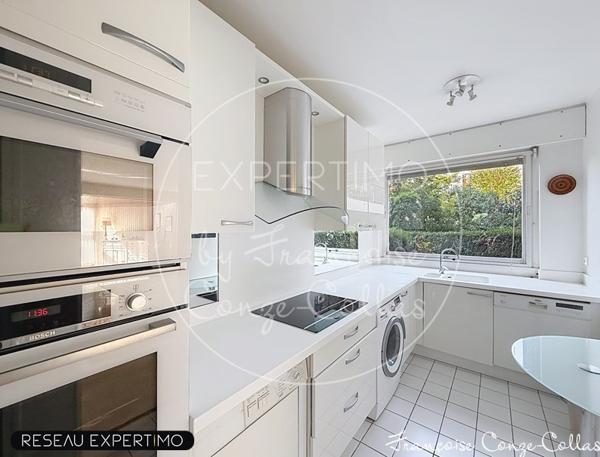 La meilleure localisation pour ce 3/4 chambres avec balcon filant et loggia intégrée