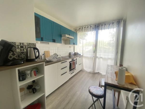 Appartement F4 à vendre  4 pièces - 80,92 m 2   CERGY  - 95