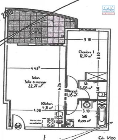 Spécial investisseur : a vendre un appartement T2 Loué au dernier Étage avec une vue Mer et Montagne a Sainte Clotilde
