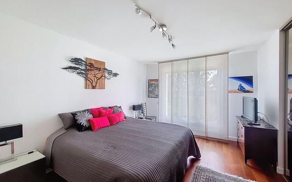 Maison à vendre    7 pièces • 148,71 m2 Ozoir-la-Ferrière