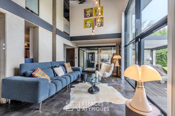 Maison d’architecte béton et nature avec piscine