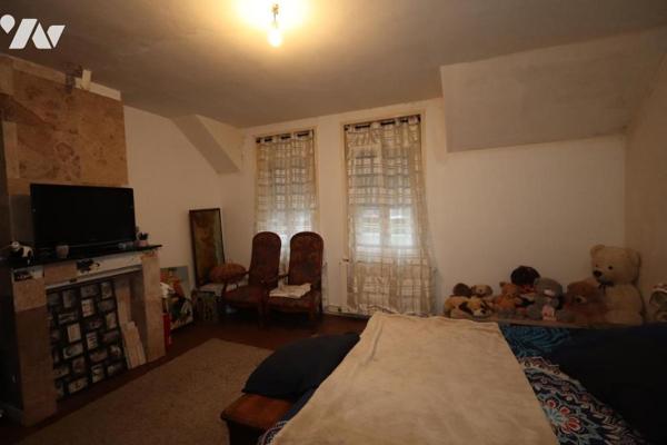 MAISON SEMI MITOYENNE 2 CHAMBRES PROCHE HOPITAL 