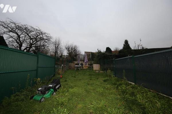 MAISON SEMI MITOYENNE 2 CHAMBRES PROCHE HOPITAL 