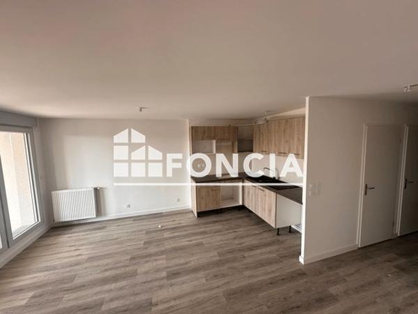 Location Appartement 4 pièces 98.69 m² - RESIDENCE SPORTING SILKY 410 ROUTE DE ST SIMON Toulouse 31100