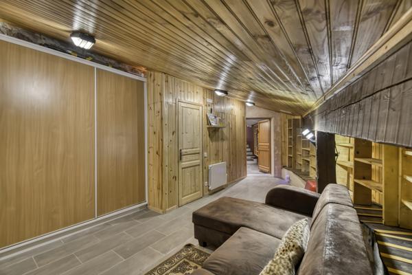 Roquebillière (06450) Maison en pierre, piscine et dépendance à Roquebillière