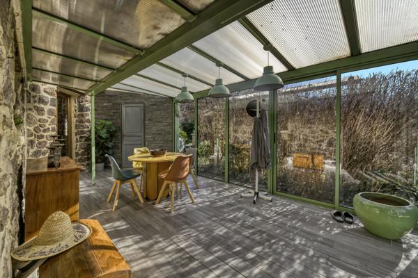 Roquebillière (06450) Maison en pierre, piscine et dépendance à Roquebillière