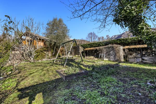Roquebillière (06450) Maison en pierre, piscine et dépendance à Roquebillière