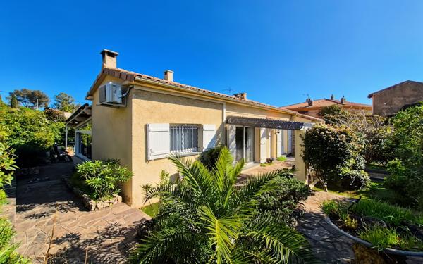 Maison à vendre    4 pièces •  Saint-Raphaël