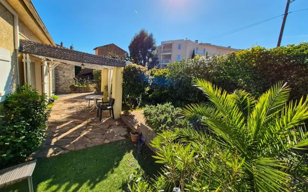 Maison à vendre    4 pièces •  Saint-Raphaël