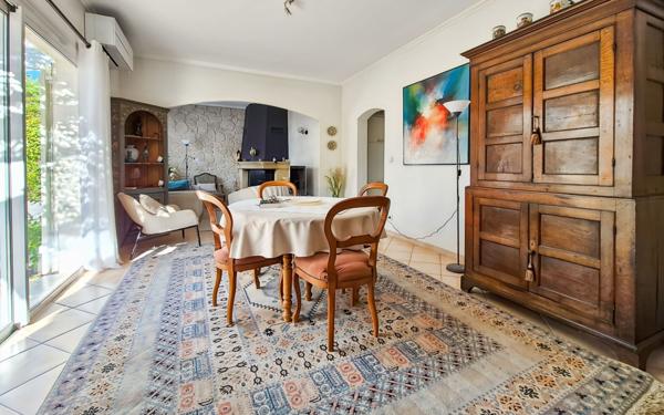 Maison à vendre    4 pièces •  Saint-Raphaël