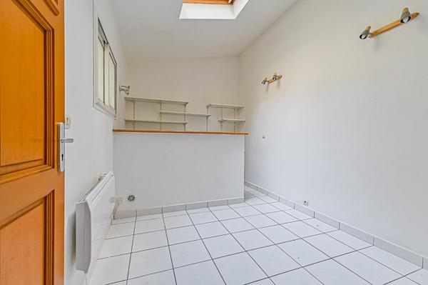 A deux pas de la rue Cler - 2 pièces lumineux