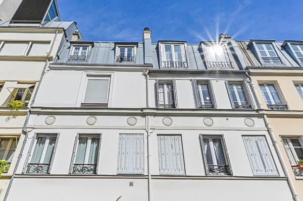 A deux pas de la rue Cler - 2 pièces lumineux